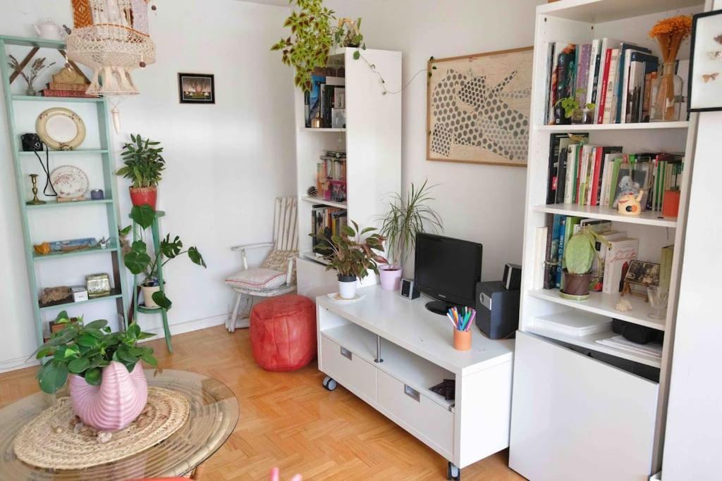 Piso Centrico, Bonito, Acogedor, Con Aire Acondicionado, Jardines Y Enfrente Piscina Municipal De Penuelas Madrid Dış mekan fotoğraf
