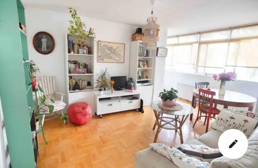 Piso Centrico, Bonito, Acogedor, Con Aire Acondicionado, Jardines Y Enfrente Piscina Municipal De Penuelas Madrid Dış mekan fotoğraf